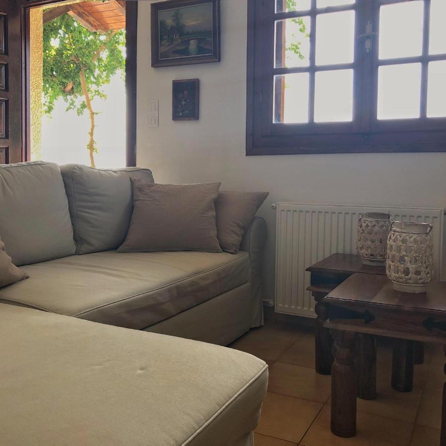 Gaia Guest House Kalamata Eksteriør billede