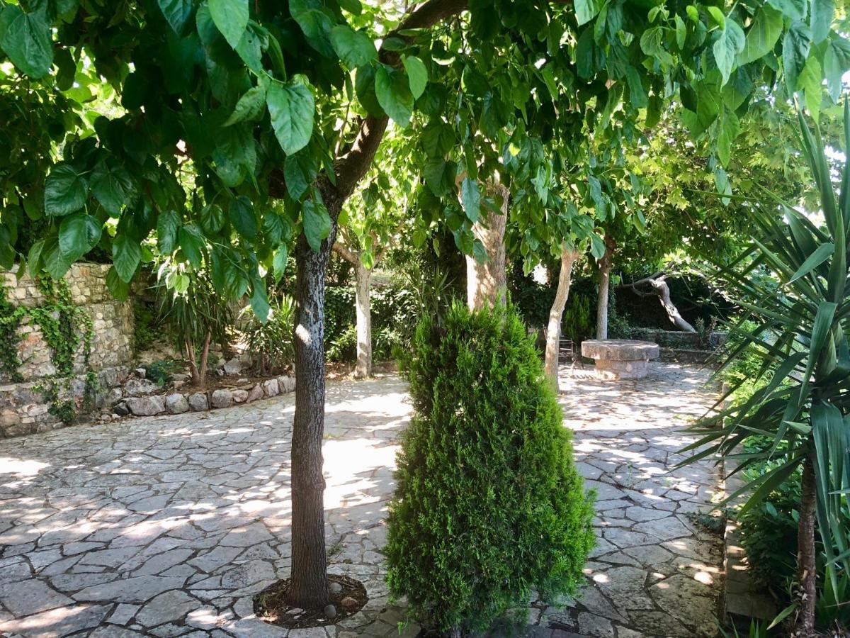Gaia Guest House Kalamata Eksteriør billede